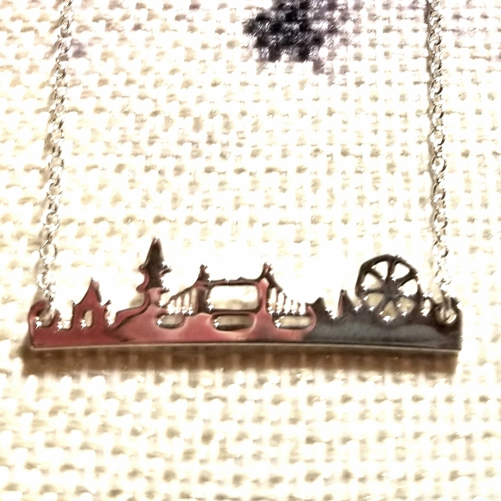 London Necklace